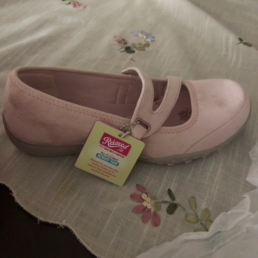Skechers Women’s Sneakers(Rose Color)